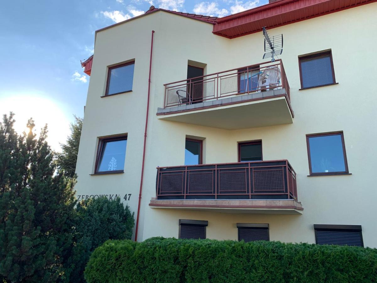 Apartament Pod Gwiazdami Apartamento Ostrów Wielkopolski Exterior foto